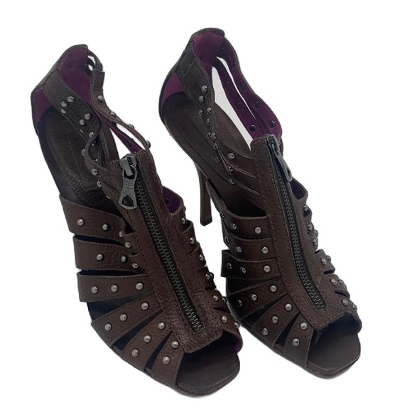Stunning Vintage Studded Leather and Zipper Heels - Picture 4 of 14